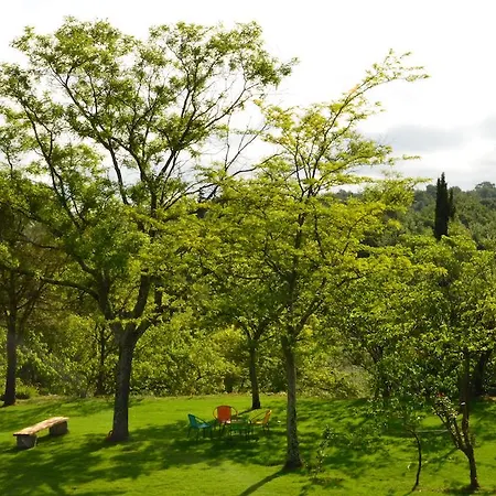 Bed & Breakfast Le Mas De Cavene 4*