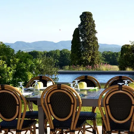 Bed & Breakfast Le Mas De Cavene 4*